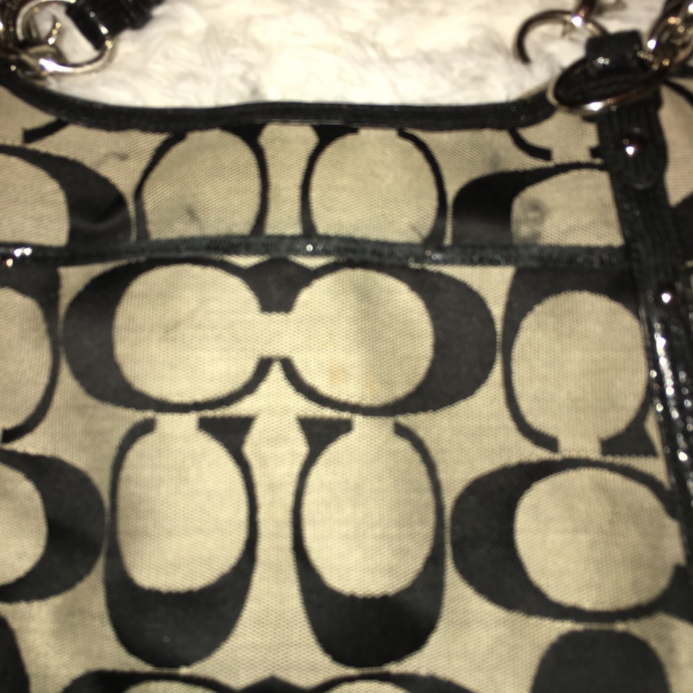 ‼️Authentic Coach Handbag‼️ - Picture 6 of 8